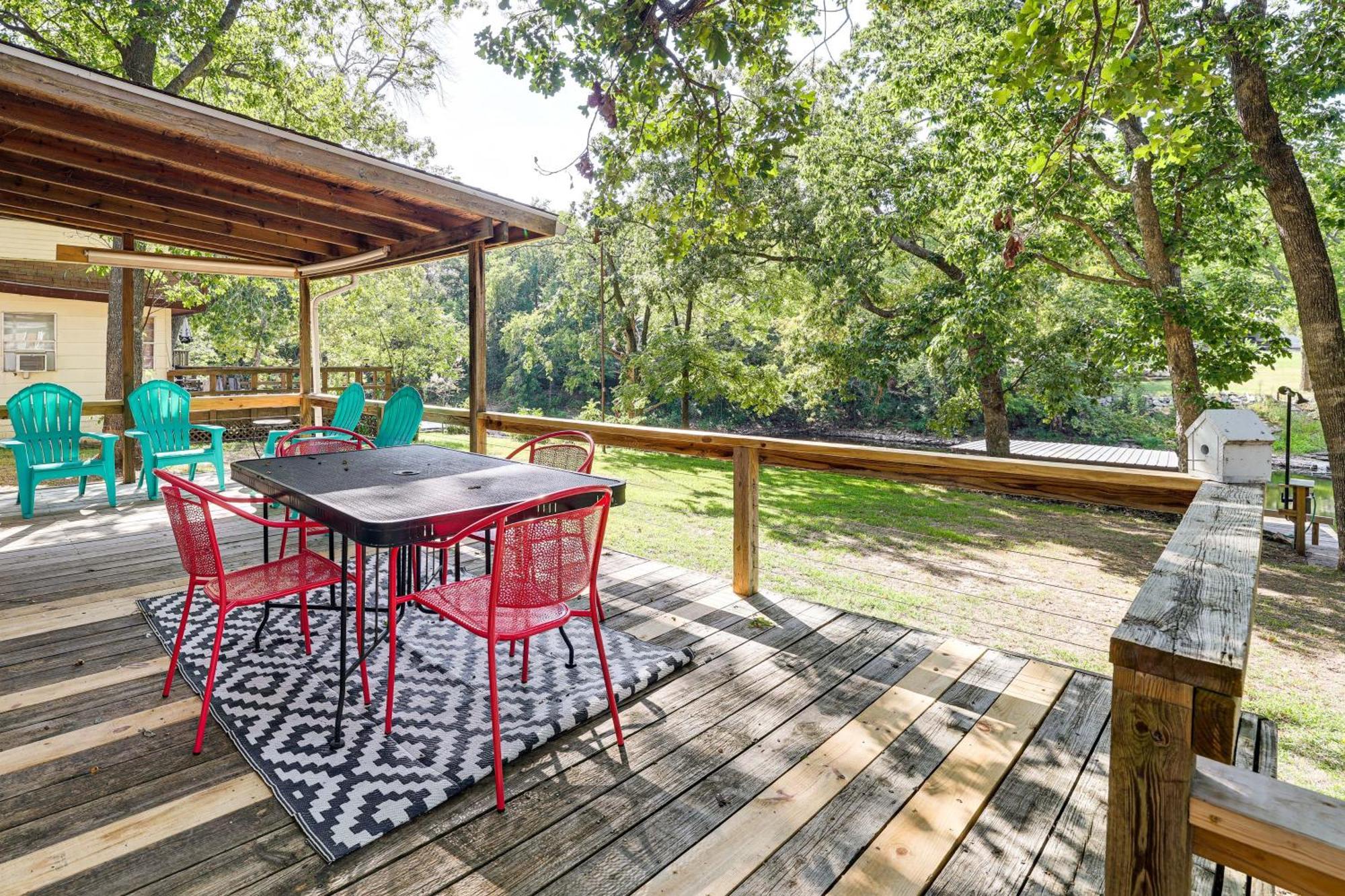 Grove Lakefront Cabin With Water And Dock Access! 外观 照片